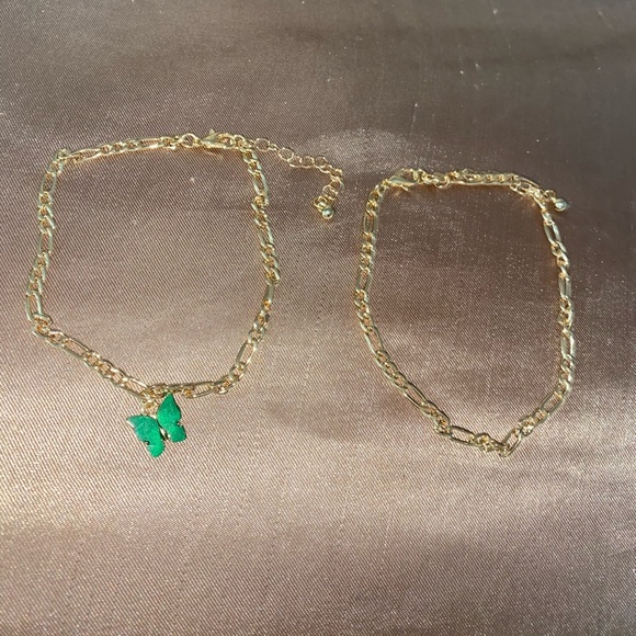 Jewelry - Green butterfly anklet set